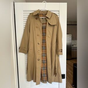 Burberry Kensington trench coat